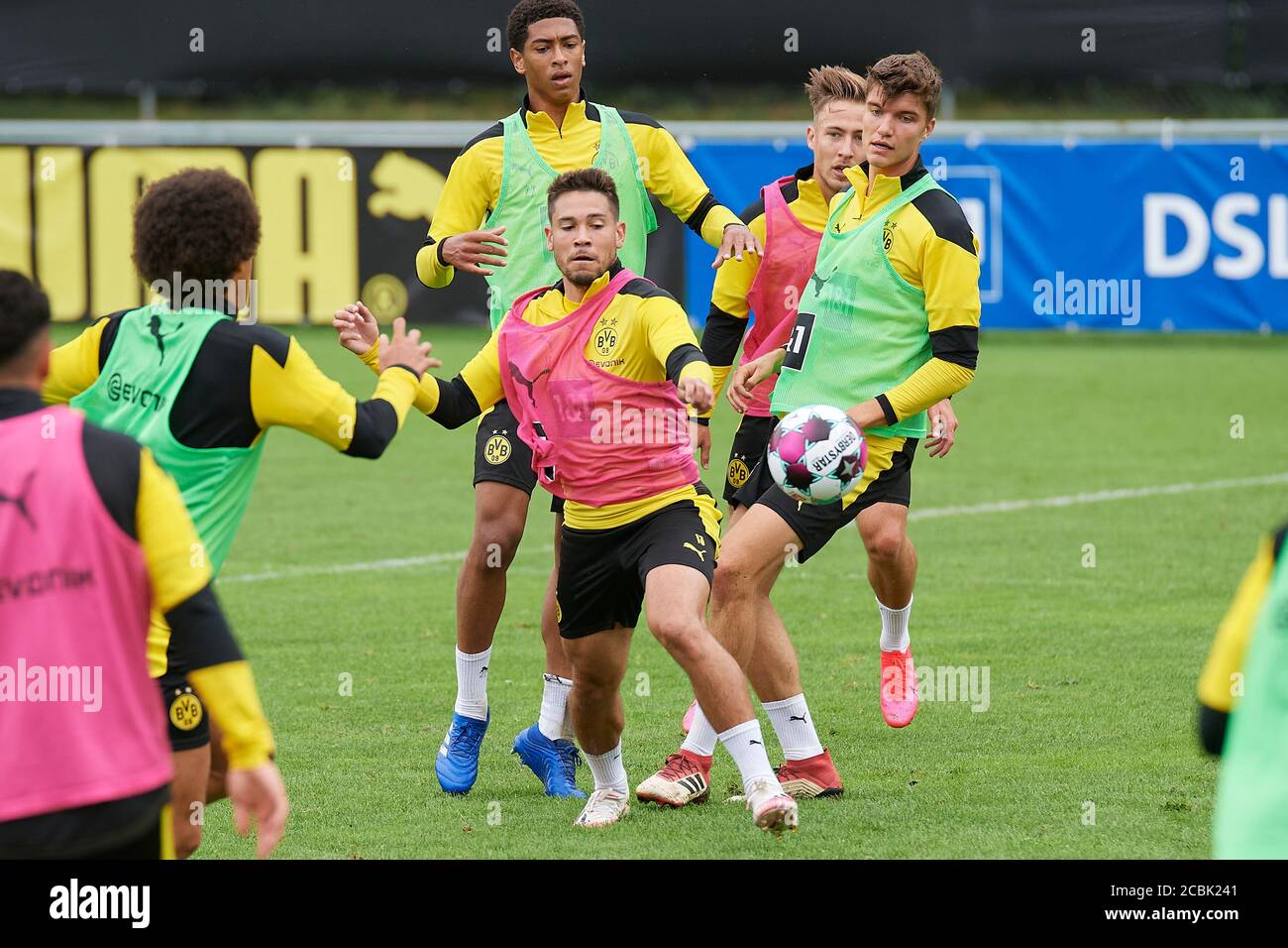 Bad Ragaz, Schweiz. 14. August 2020. Raphael Guerreiro in Aktion beim Training der ersten Mannschaft von Borussia Dortmund in Bad Ragaz. Die Borussen Stock Photo