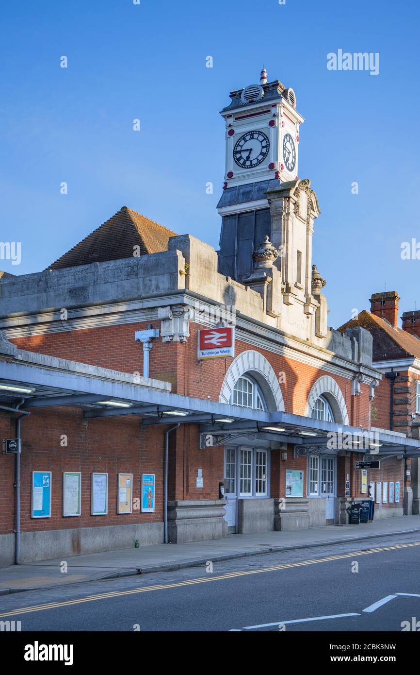 royal tunbridge wells railway station and clock tower kent Stock Photo