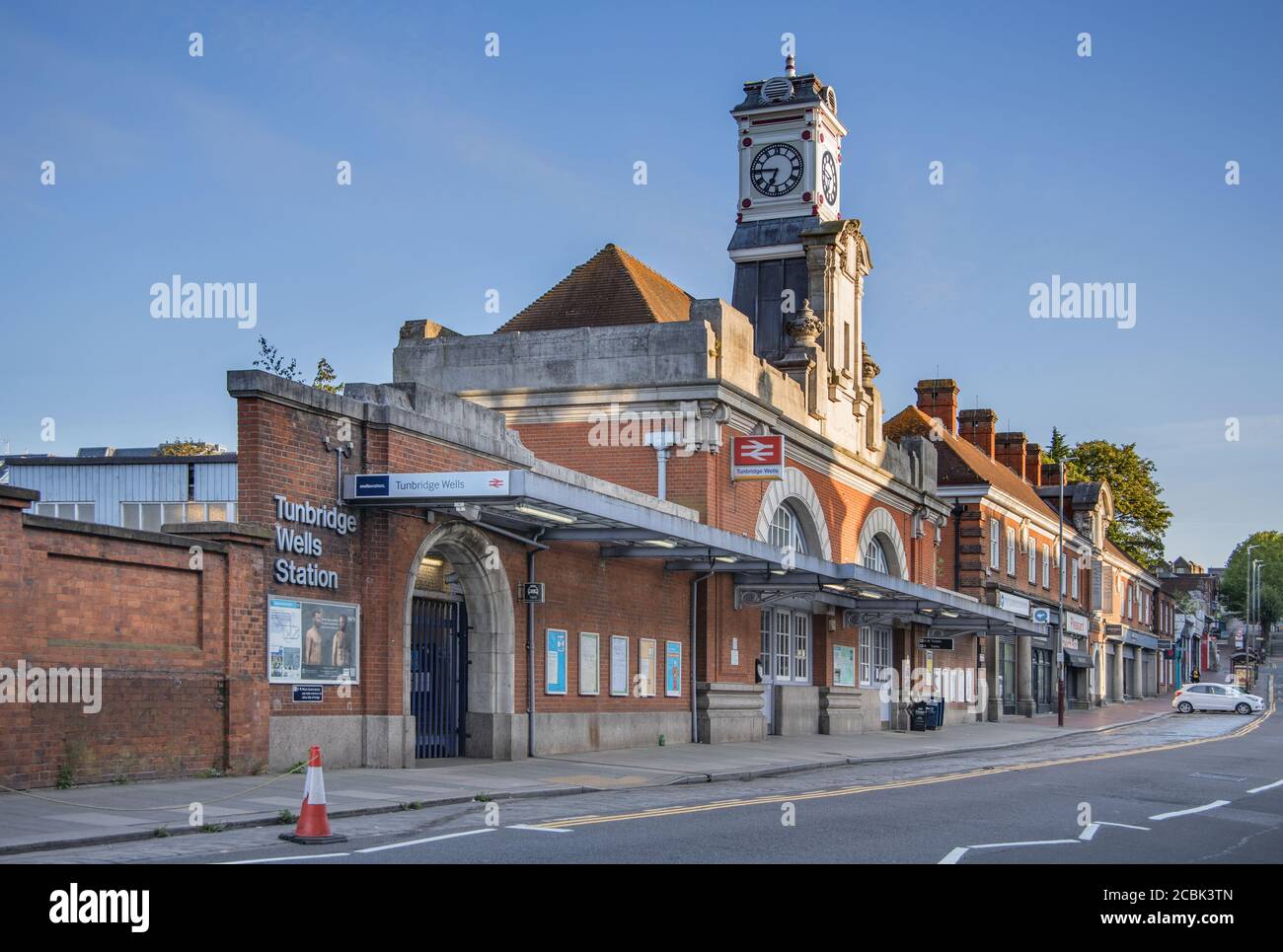 royal tunbridge wells railway station and clock tower kent Stock Photo