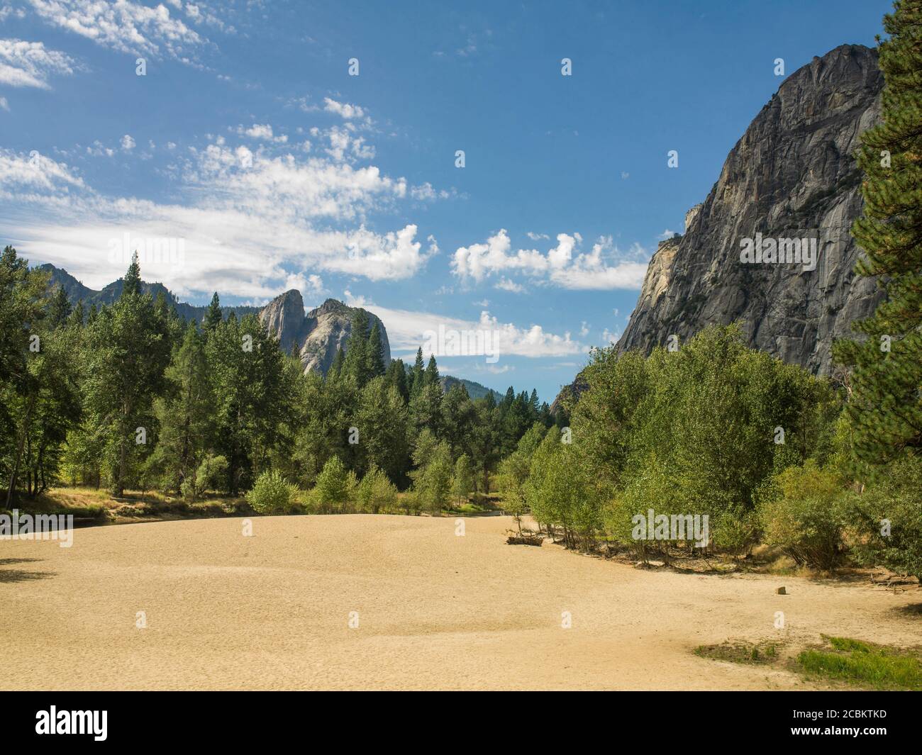 Mirror lake yosemite national park hi-res stock photography and images ...