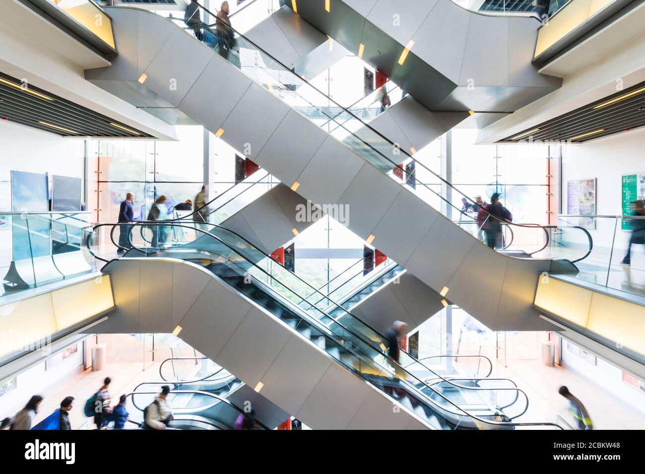 Escalator mall cross hi-res stock photography and images - Alamy