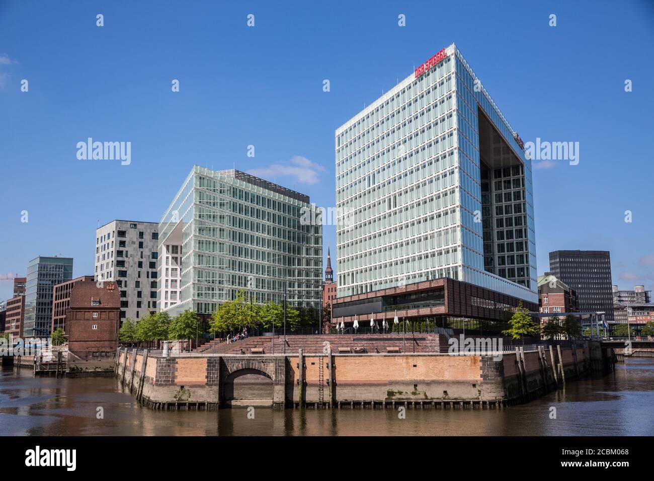 View of apartment and office block waterfronts, HafenCity, Hamburg, Germany Stock Photo