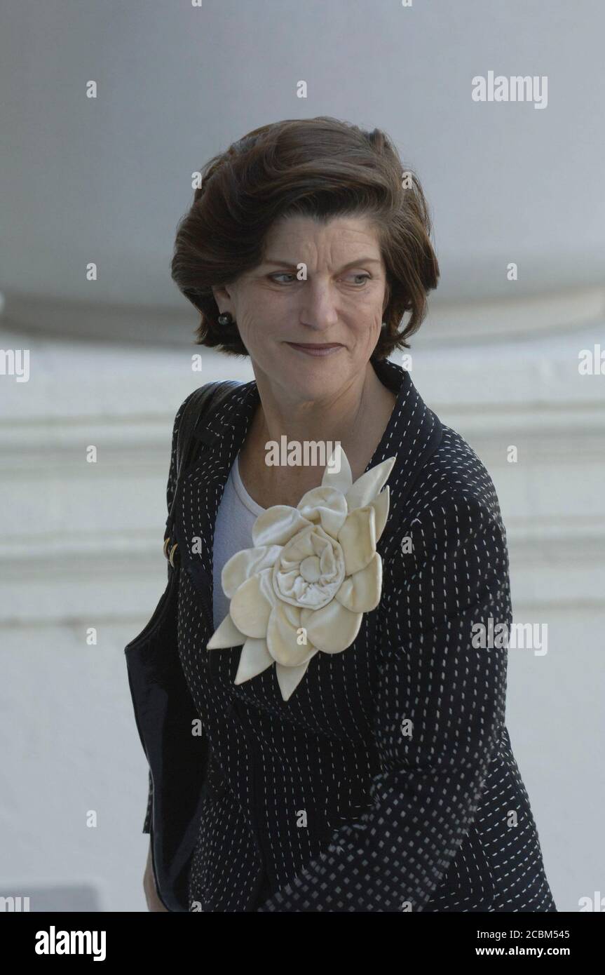 Kennedy limousine hi-res stock photography and images - Alamy