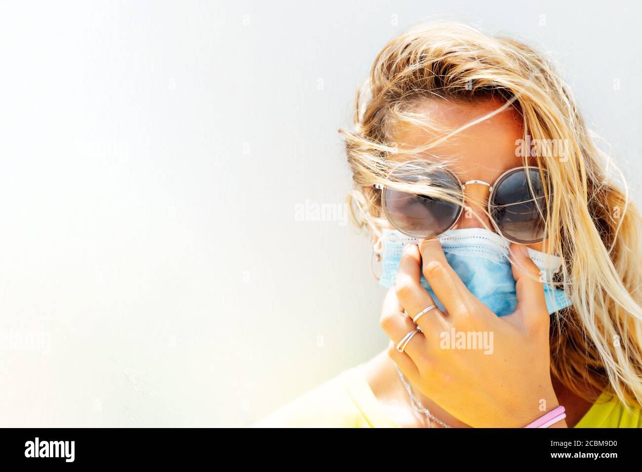 Elegant woman mask hi-res stock photography and images - Alamy