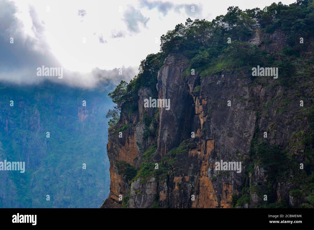 Beautiful shot of Pillar Rocks Viewpoint, Kodaikanal, India Stock Photo ...