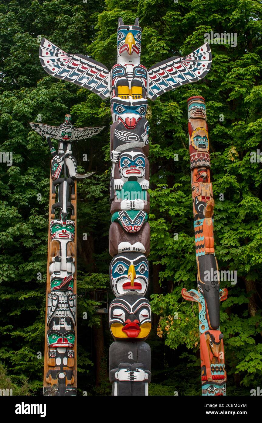 Native American totem poles in Stanley Park in Vancouver, British ...