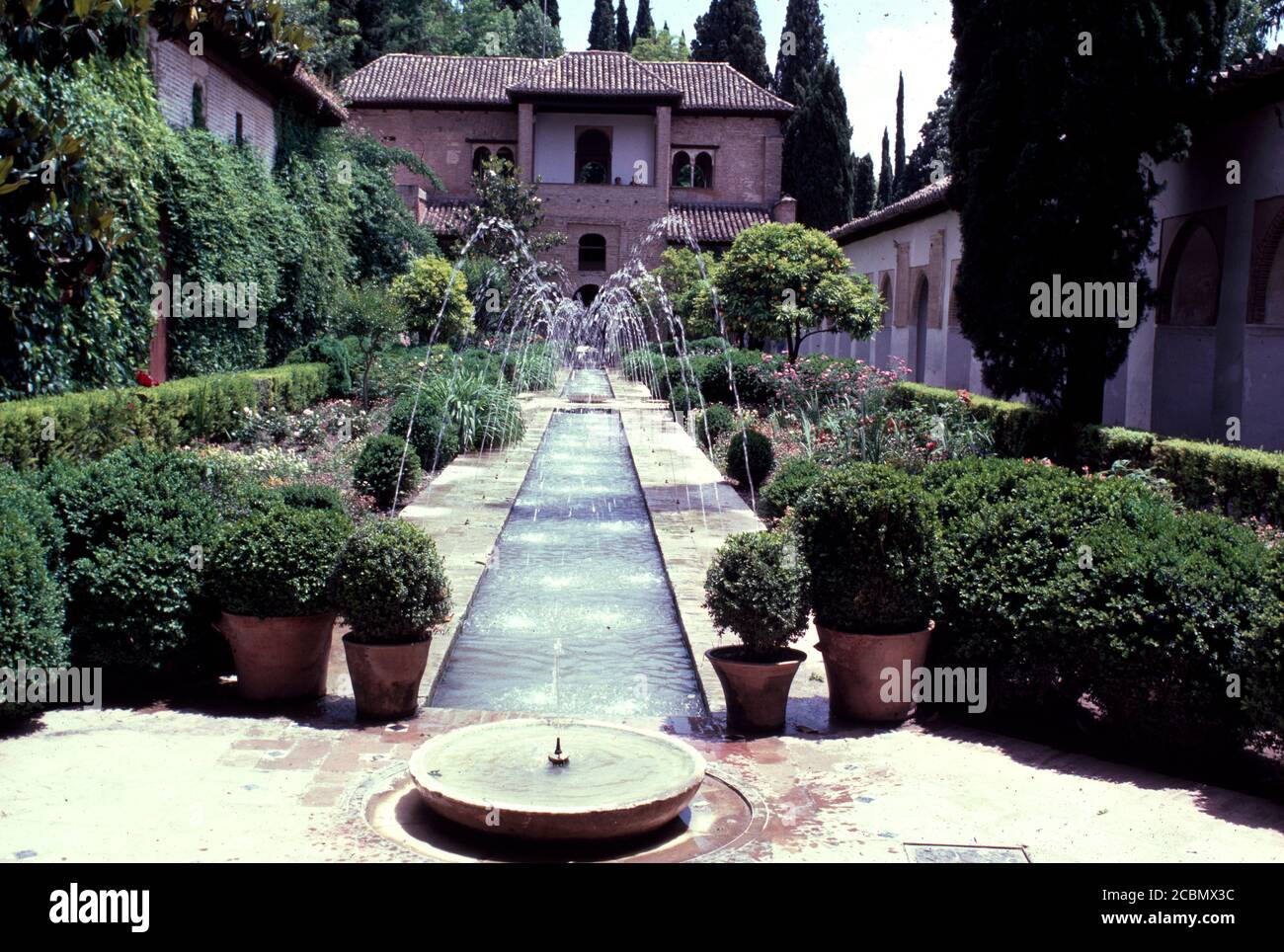 Moorish irrigation in Spanish garden Stock Photo Alamy