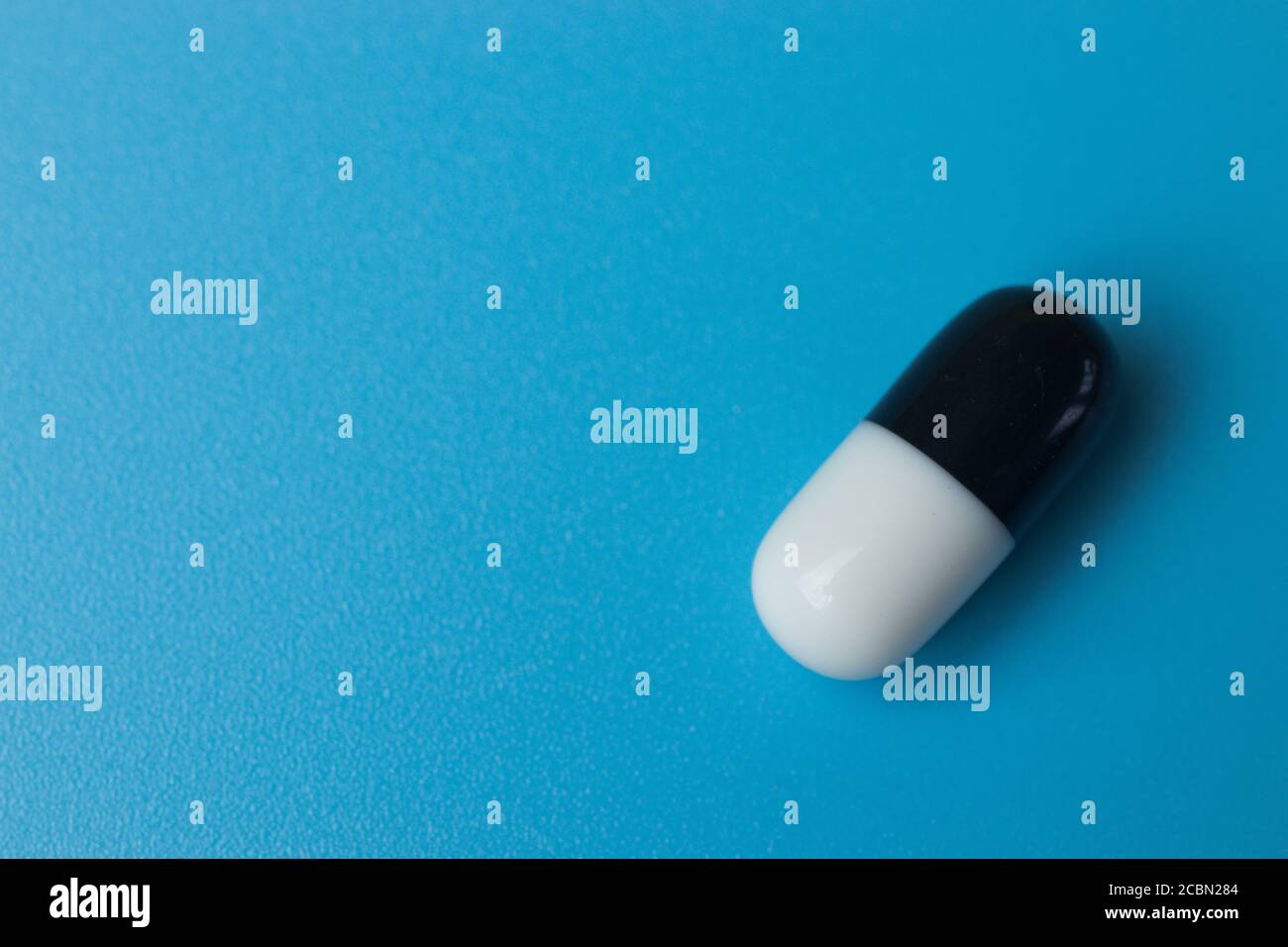 Capsule di pillola Foto e Immagini Stock in Bianco e Nero - Alamy