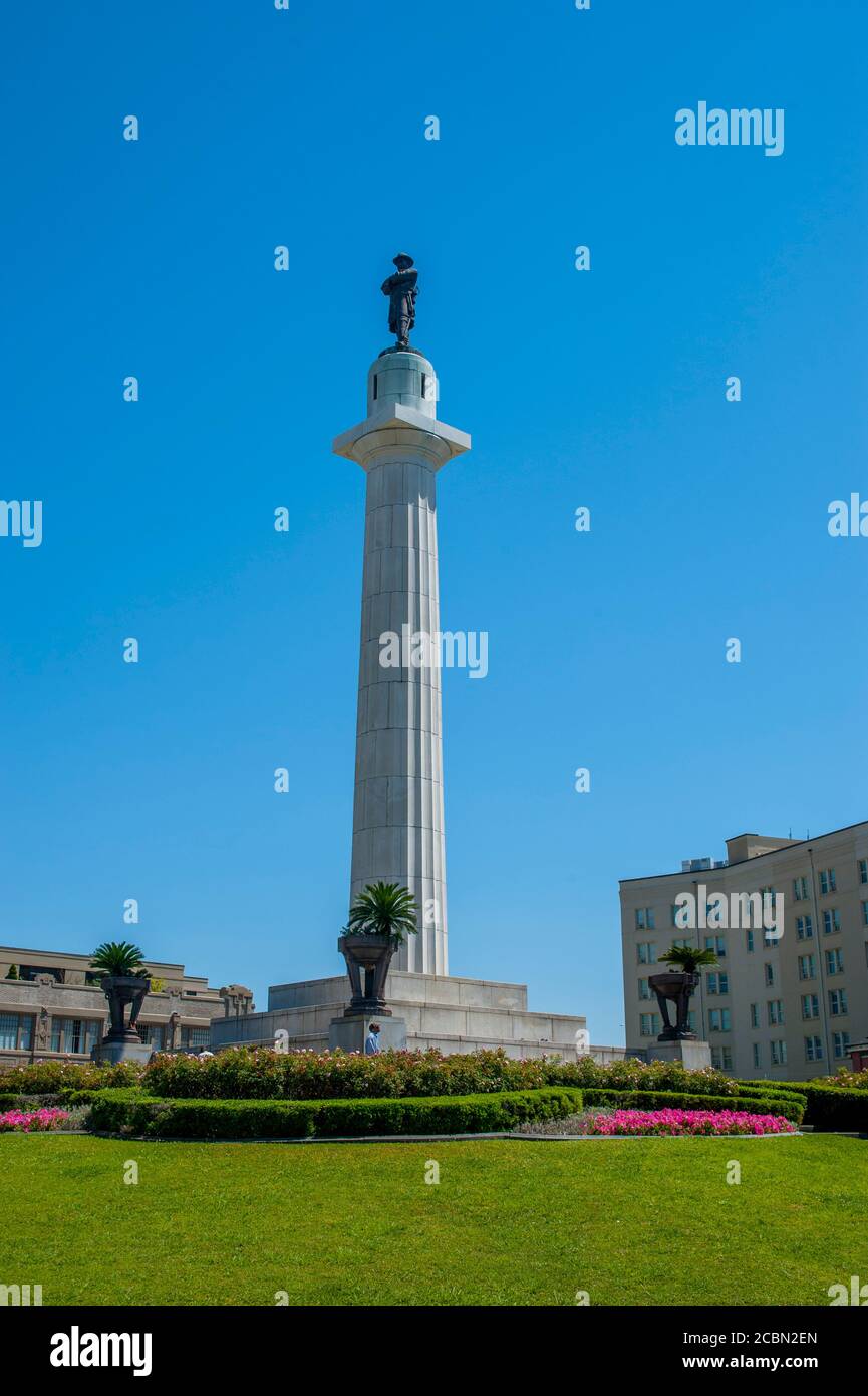 View of the Lee Circle, a central traffic circle in New Orleans
