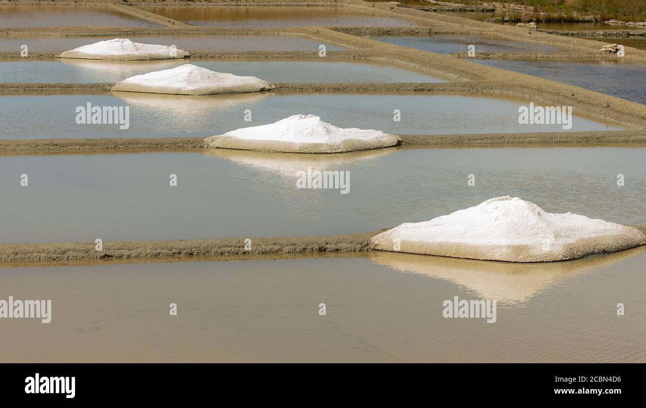 Guerande salt marshes hi-res stock photography and images - Alamy