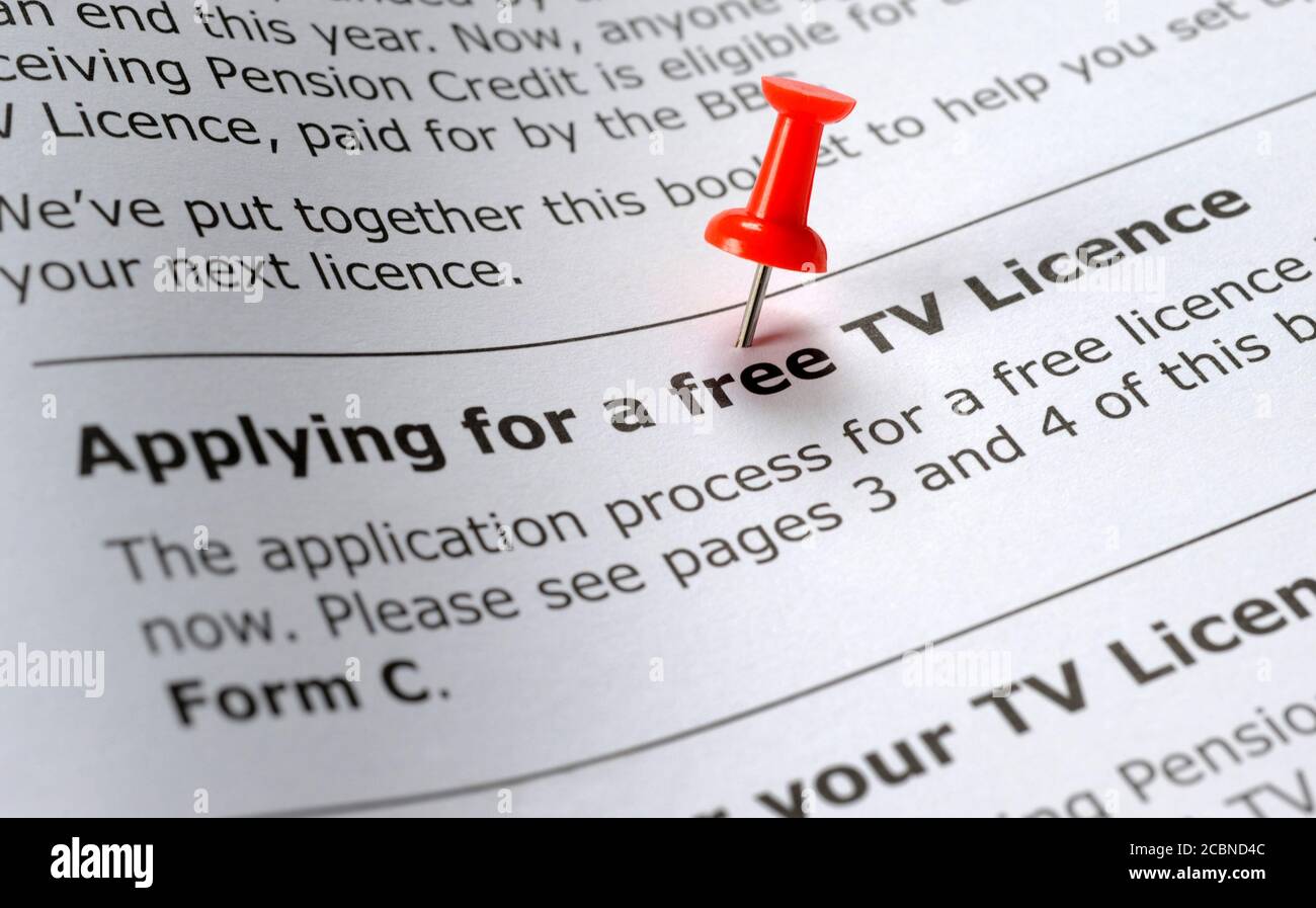 TV LICENCE APPLICATION INFORMATION FORM RE TELEVISION APPLYING FREE PAYING PAYMENT PENSIONERS ETC UK Stock Photo