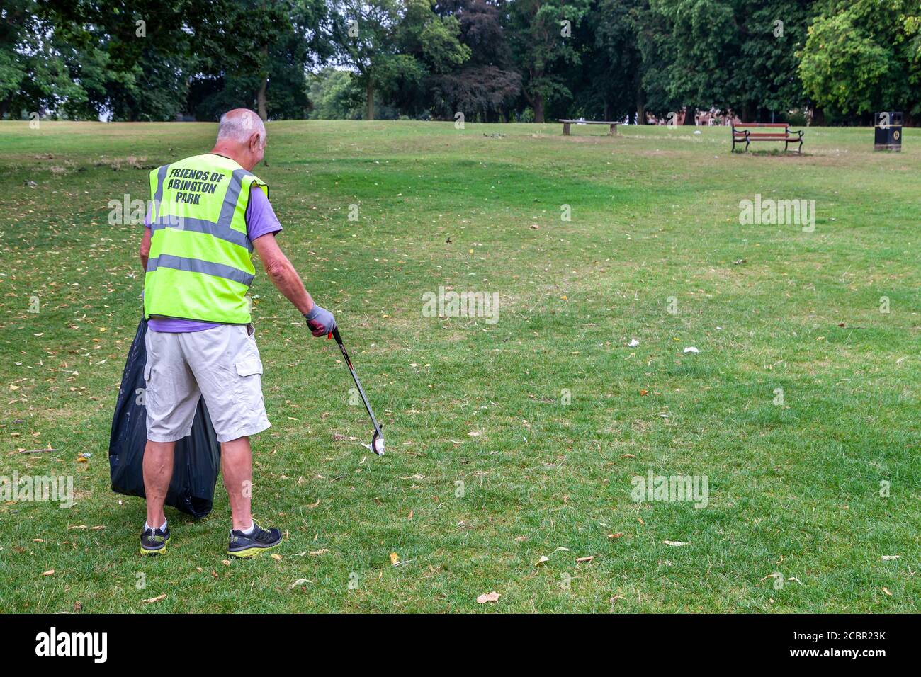 Children picking up trash hires stock photography and images Alamy