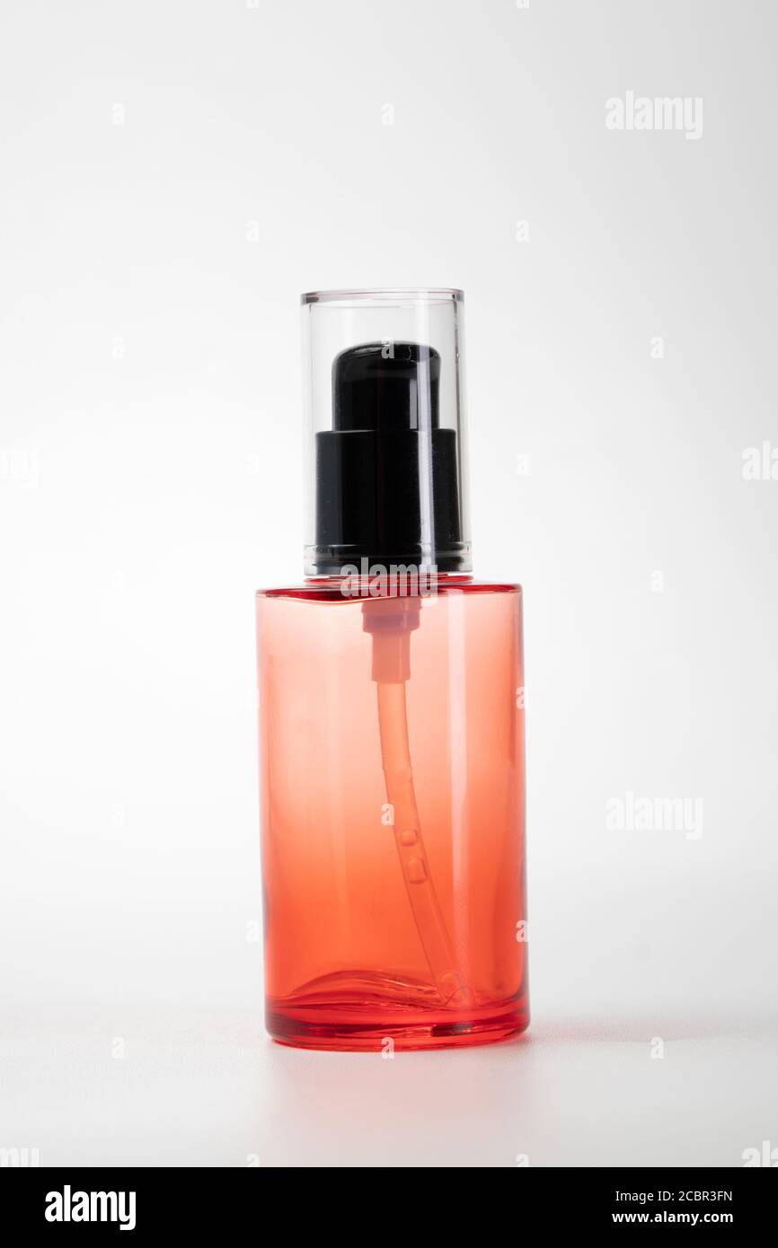 bottle pump cosmetic mockup over white background Stock Photo - Alamy