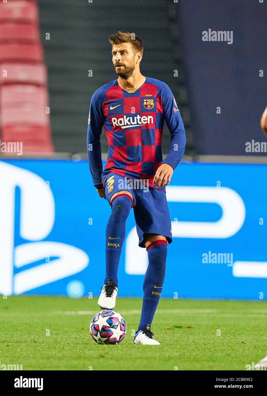 Lisbon, Lissabon, Portugal, 14th August 2020.  Gerard PIQUE, Barca 3   in the quarterfinal UEFA Champions League match final tournament FC BAYERN MUENCHEN - FC BARCELONA 8-2 in Season 2019/2020, FCB, Munich, Barca © Peter Schatz / Alamy Live News / Pool   - UEFA REGULATIONS PROHIBIT ANY USE OF PHOTOGRAPHS as IMAGE SEQUENCES and/or QUASI-VIDEO -  National and international News-Agencies OUT Editorial Use ONLY Stock Photo