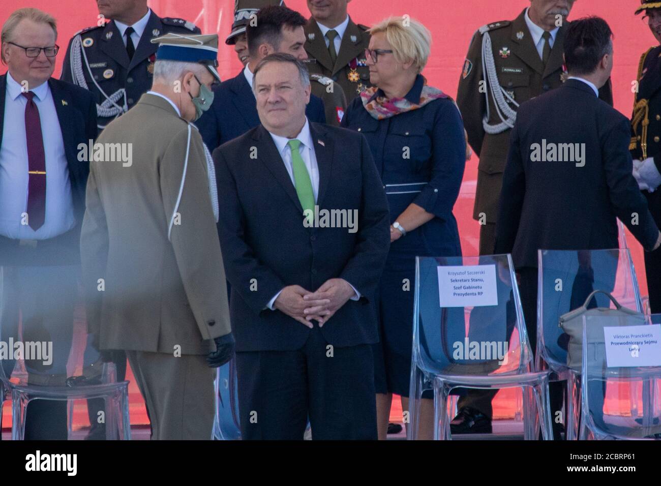 Warsaw, Poland. 15th Aug, 2020. August 15, 2020, Warsaw, Poland: Pilsudski Square - Feast of the Polish Army Holiday - a ceremonial briefing guard at the Tomb of the Unknown Soldier with the participation of the President of the Republic of Poland Andrzej Duda and invited guests.In the photo: US Secretary of State Mike Pompeo Credit: Grzegorz Banaszak/ZUMA Wire/Alamy Live News Stock Photo