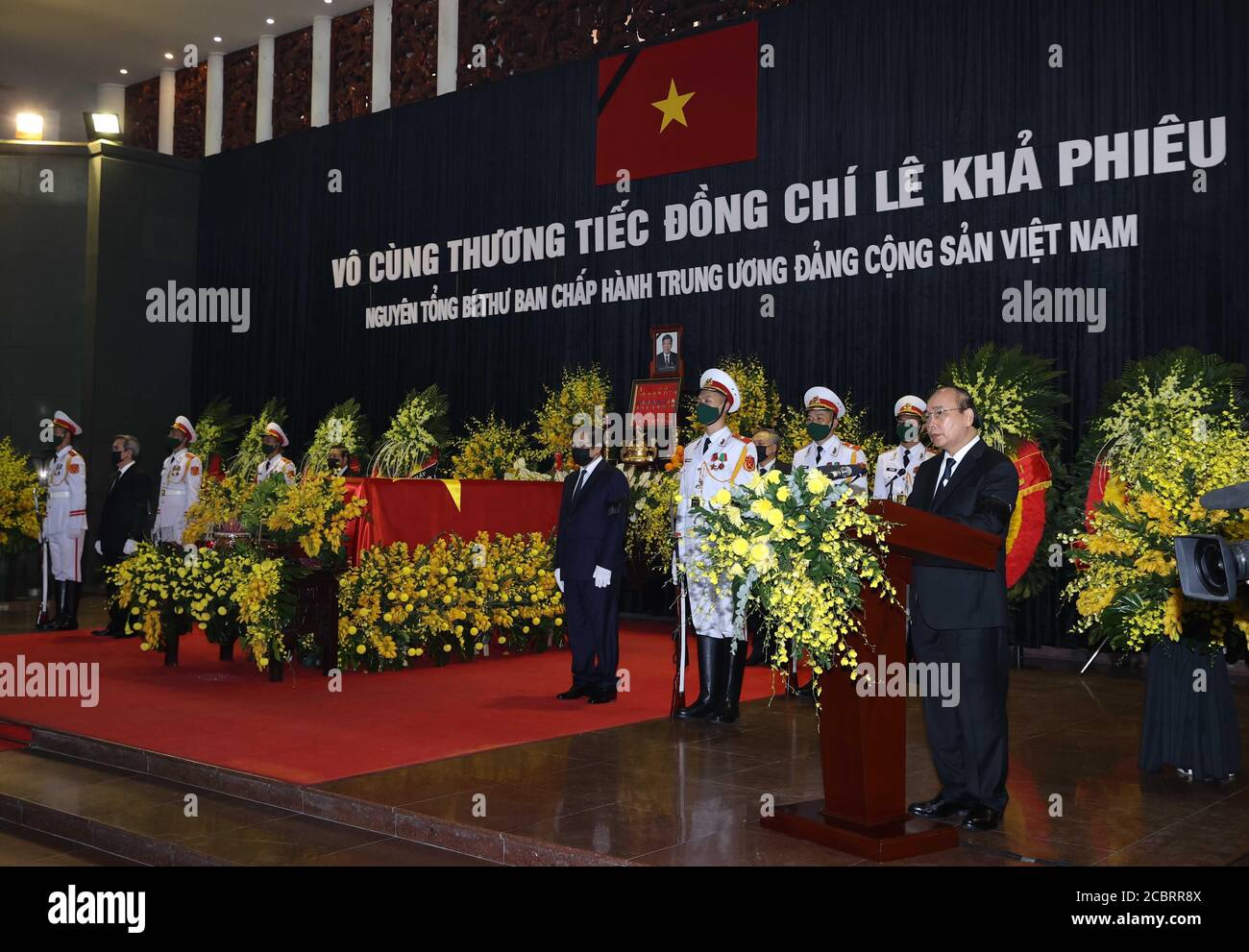 Vietnamese funeral hires stock photography and images Alamy