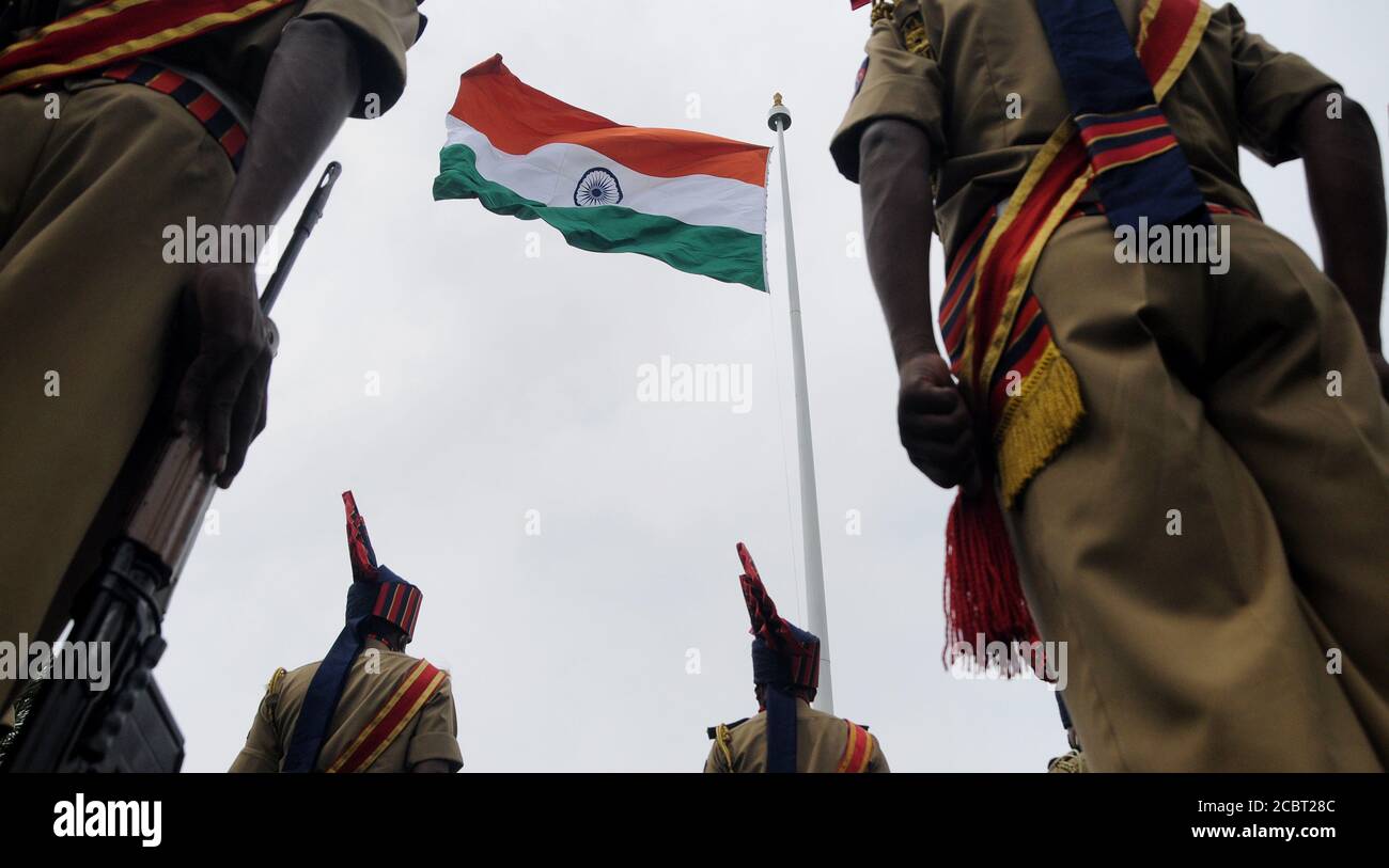 India flag hoisting 1947 hi-res stock photography and images - Alamy