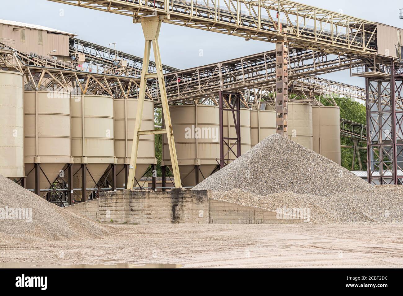 Gravel plant with silos for sand and gravel Stock Photo Alamy