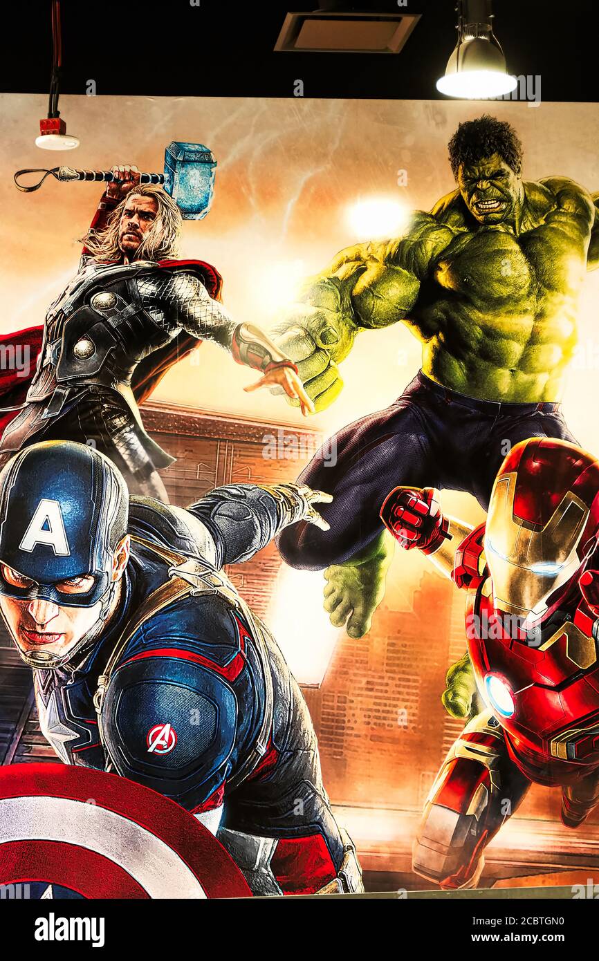 Marvel avengers characters hi-res stock photography and images - Alamy