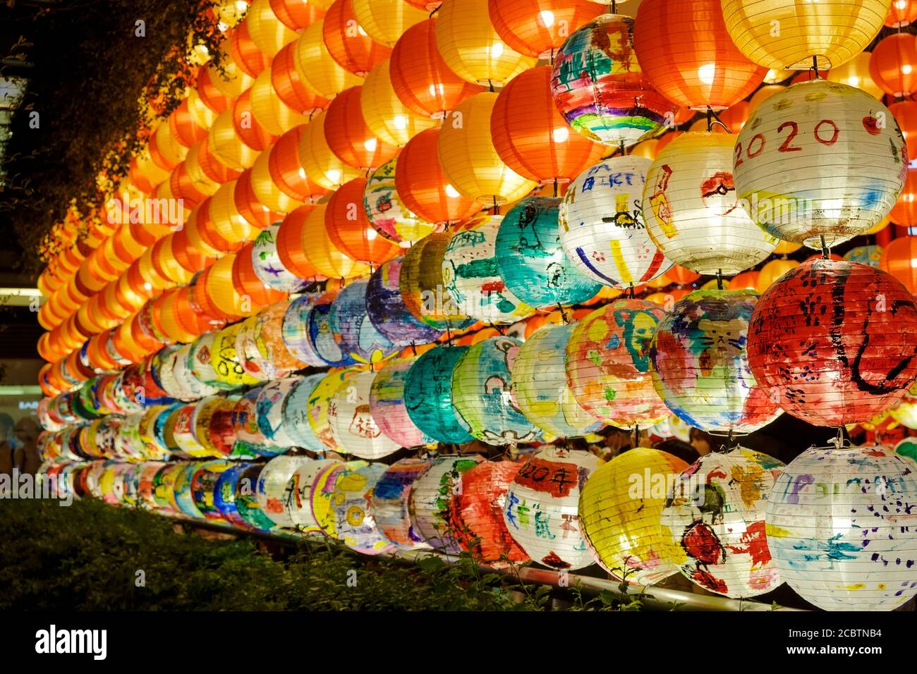 Hand made lanterns hi-res stock photography and images - Alamy