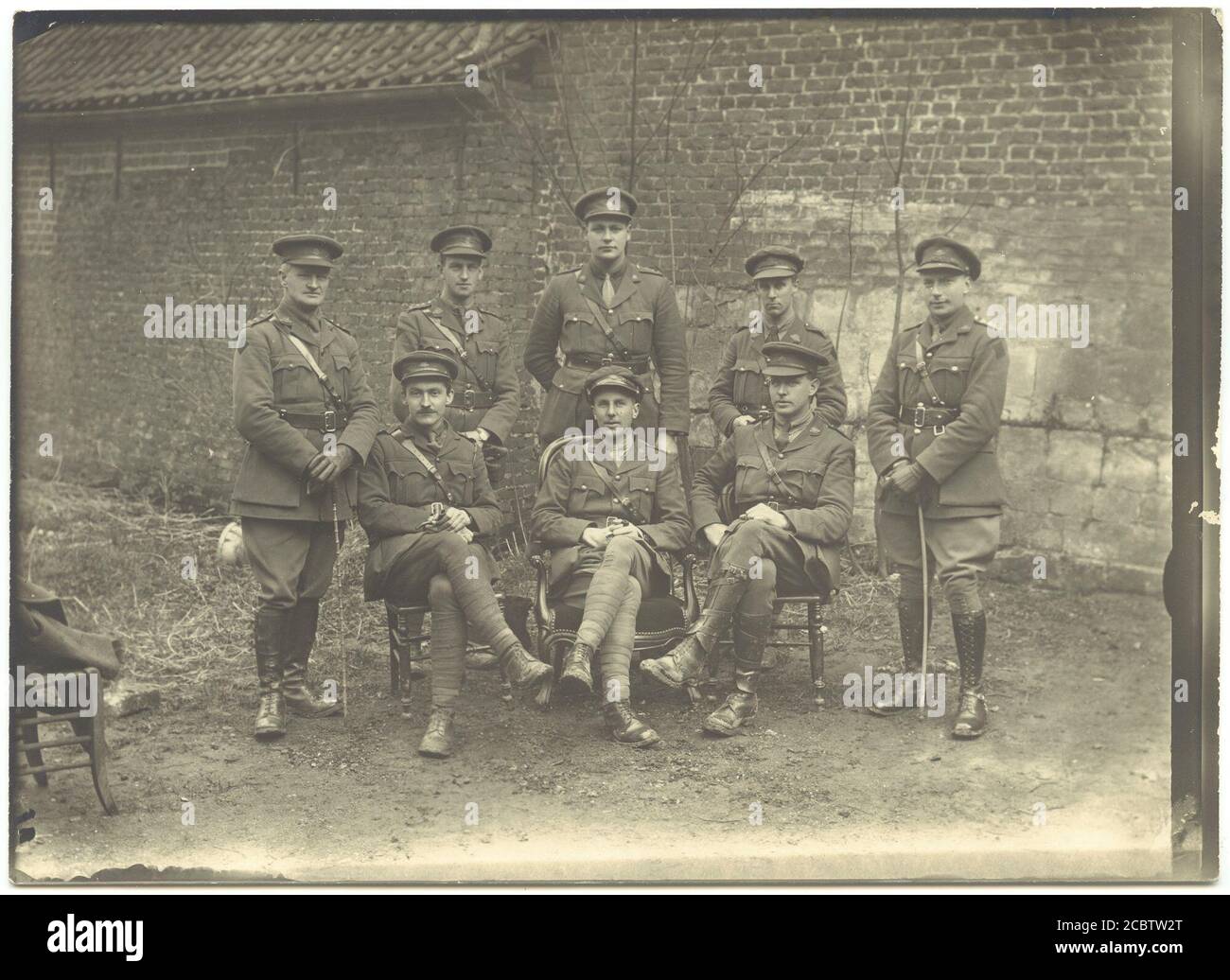 Vilje Krage Zoom ind Officers of 5 Australian Field Ambulance, February 1918 (2 Stock Photo -  Alamy