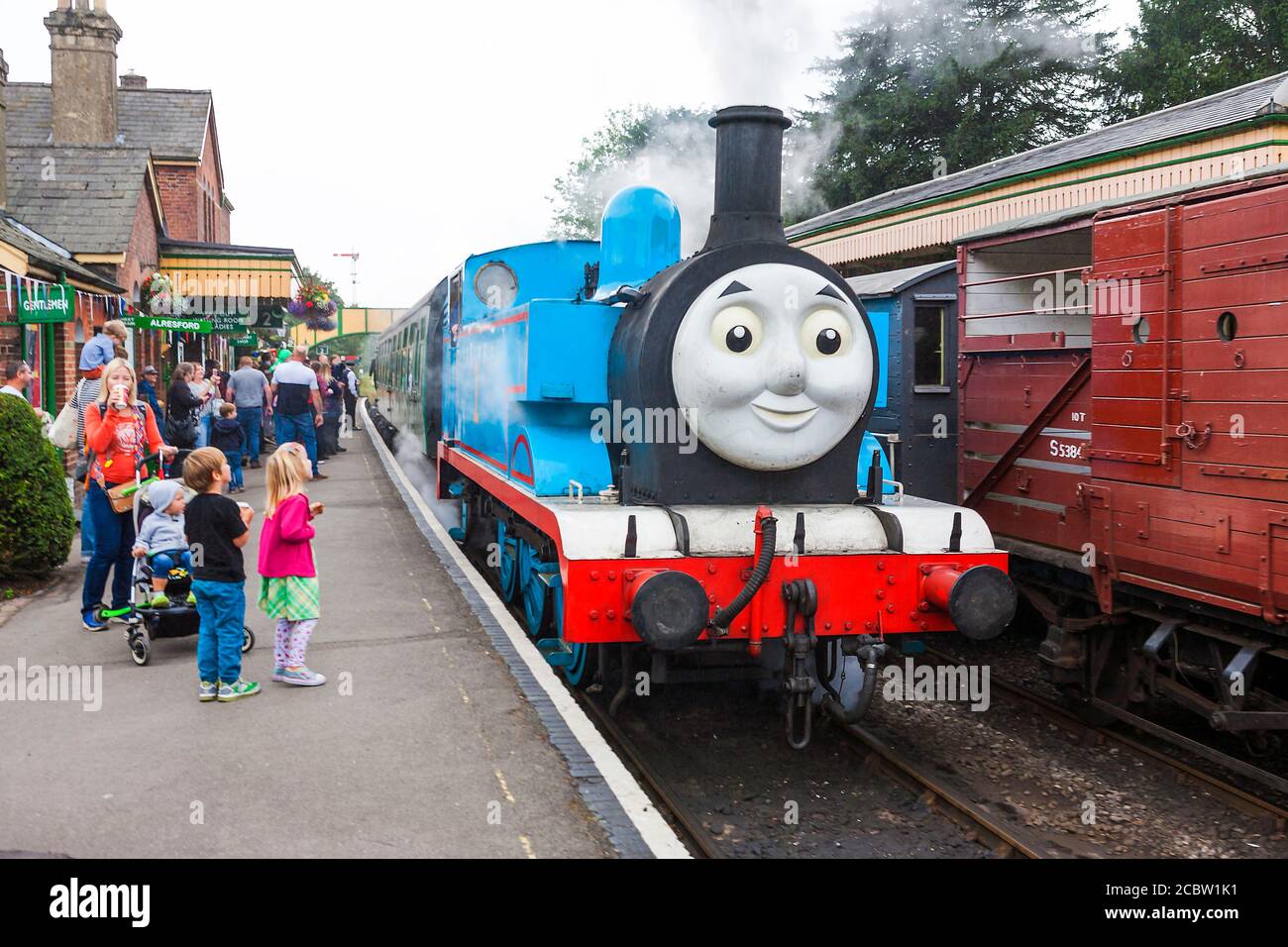 Watch thomas sales the tank engine