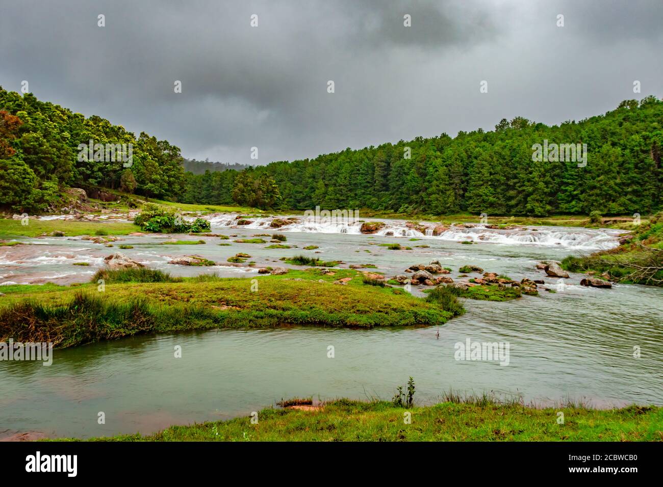 Pykara falls ooty hi-res stock photography and images - Alamy