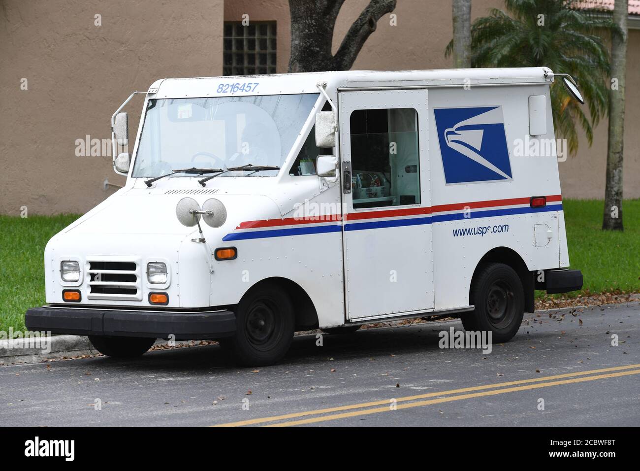 Pompano Beach, FL, USA. 15th Aug, 2020. The US Postal Service (USPS) has warned that millions of mail-in votes may not arrive in time to be counted on the presidential election day, 3 November, But on Thursday, Mr Trump said he was blocking additional funding for the USPS to help with election issues, because he opposed mail-in voting on August 15, 2020 in Pompano Beach, Florida. Credit: Mpi04/Media Punch/Alamy Live News Stock Photo