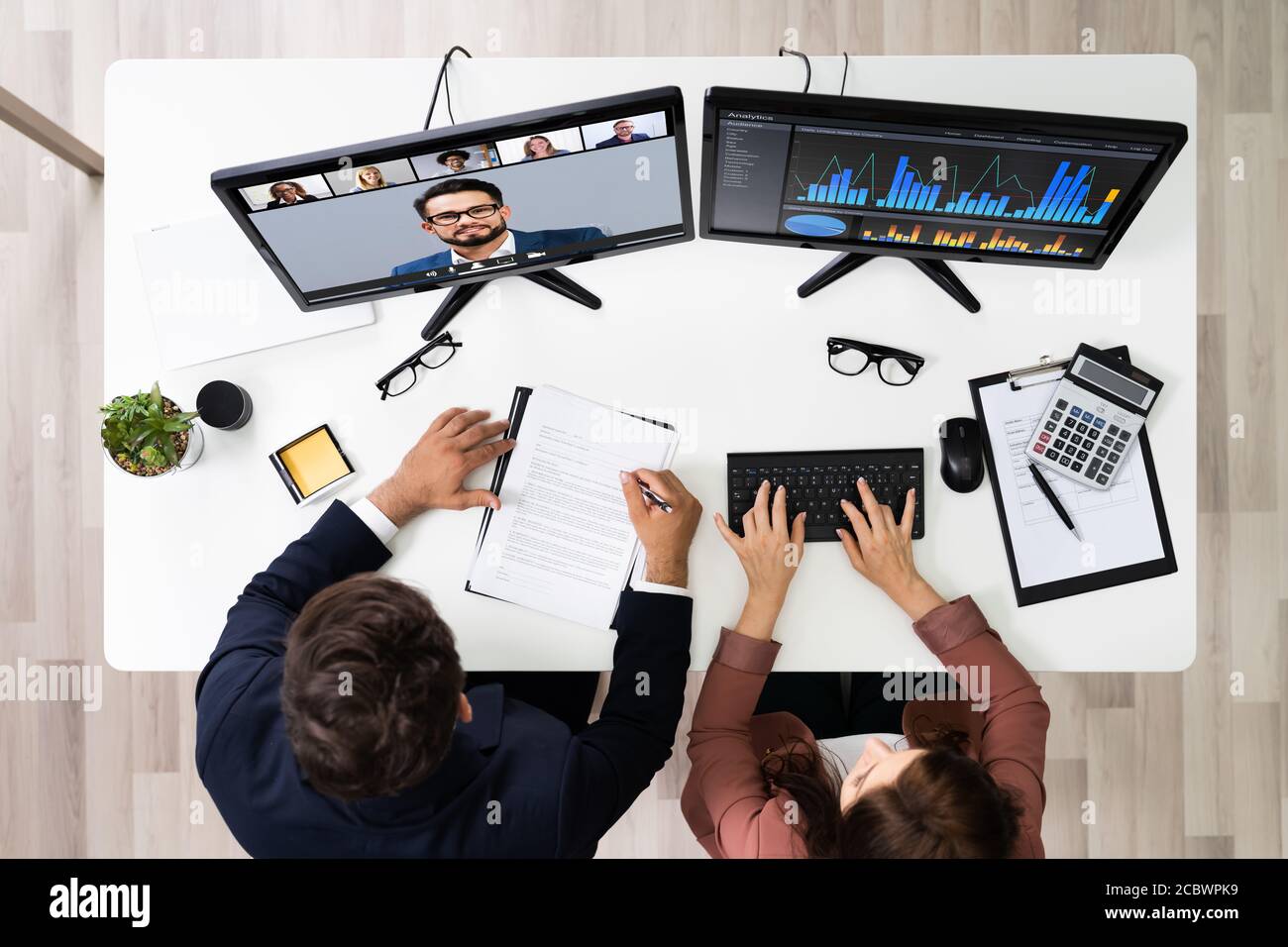 Online Video Conference Marketing Meeting On Computer Stock Photo Alamy