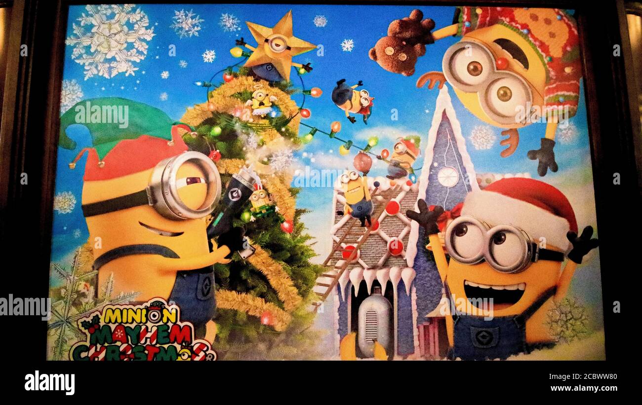 Close up of Christmas version of HAPPY MINION statue in Universal Studios  Japan. Minions are famous character from Despicable Me animation Stock  Photo - Alamy, image size:1300x821