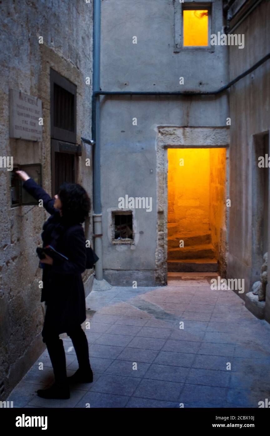 France, Herault, Montpellier, historical center, the Ecusson, rue du Bras  de Fer Stock Photo - Alamy