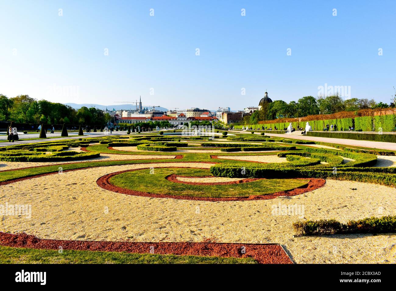 Vienna baroque palace complex gardens belvedere hi-res stock ...