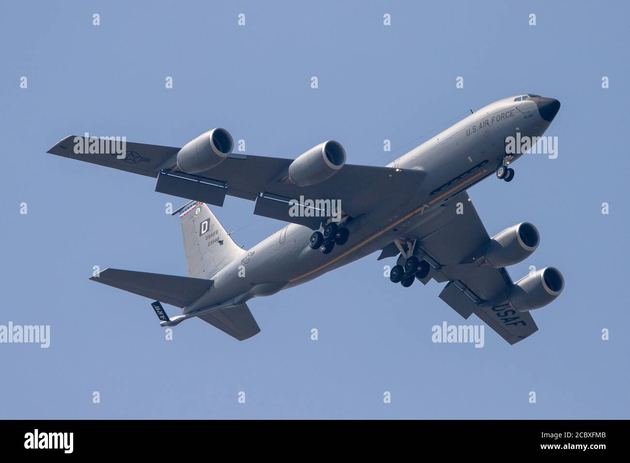 Boeing KC-135 Stratotanker overflys RAF Mildenhall, Suffolk, UK. Taken 12th Aug 2020. Stock Photo