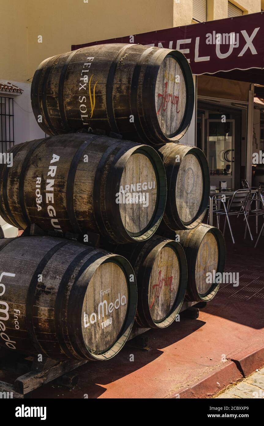 old oak barrel aging wines flavoring flavor Stock Photo Alamy