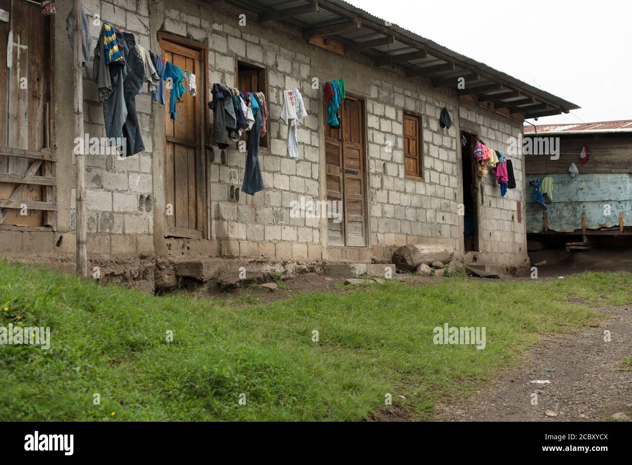 Housing provided for indigenous Ngäbe-Bugle seasonal, migrant agricultural laborers around Boquete, Panama. Stock Photo