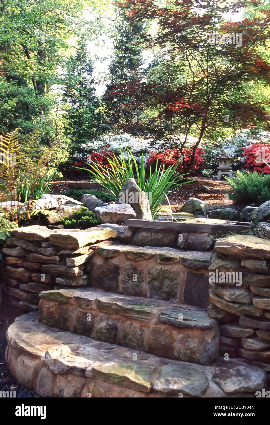 Stacked stone wall hi-res stock photography and images - Alamy