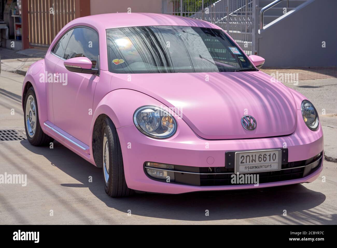 Pink Classic Car Hi res Stock Photography And Images Alamy Pink Classic Car Hi res Stock Photography And Images Alamy