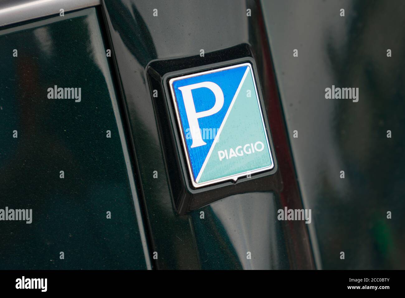 Bordeaux , Aquitaine / France - 08 10 2020 : piaggio vespa logo sign on italian motorcycle motorbike scooter Stock Photo