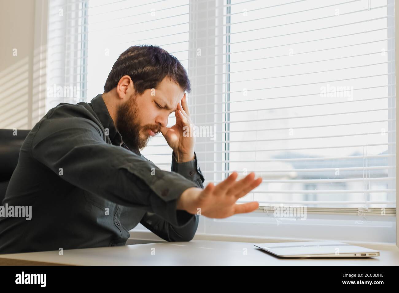 Sick leave and desk hi-res stock photography and images - Alamy