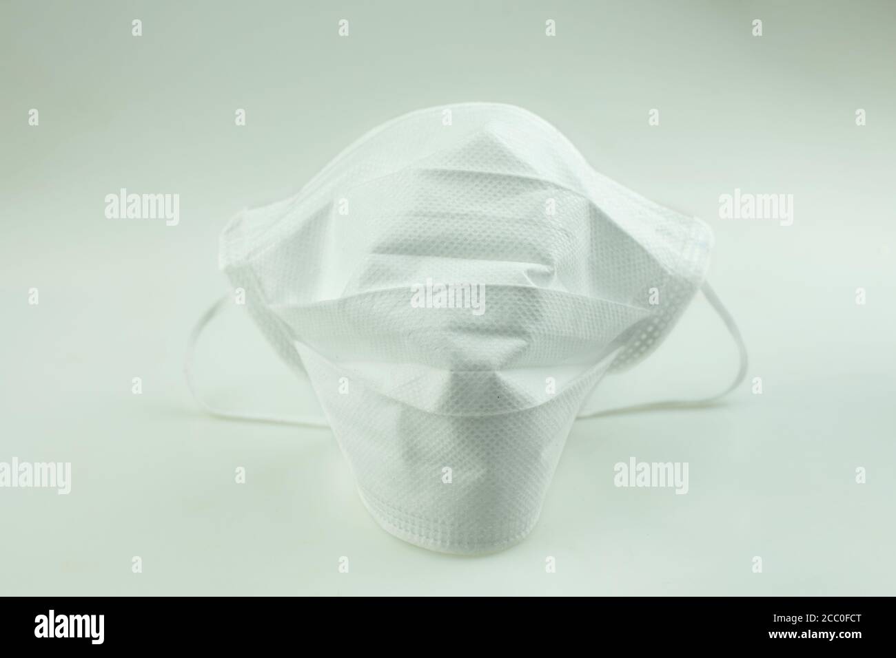 Medical surgical face mask hi-res stock photography and images - Alamy