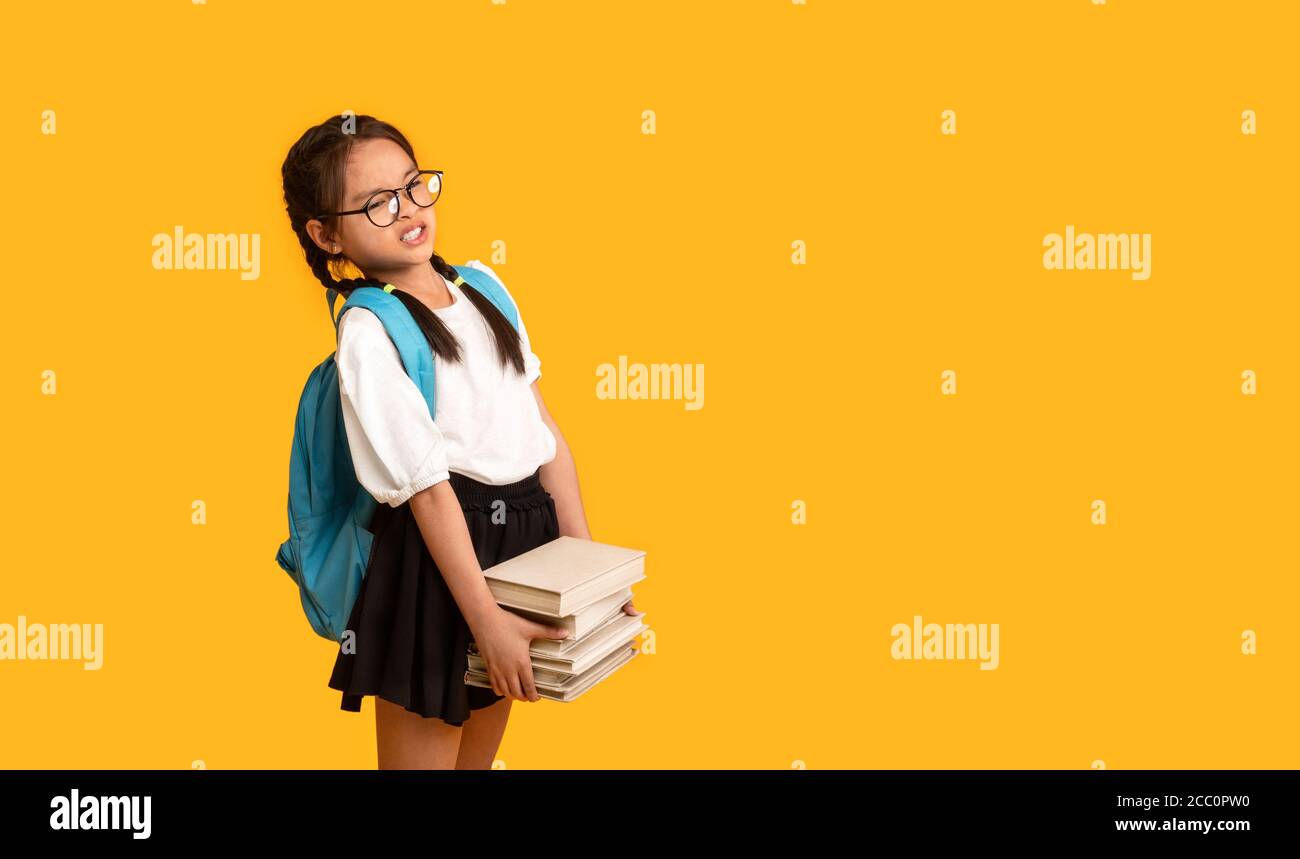 Carrying books to class hires stock photography and images Alamy