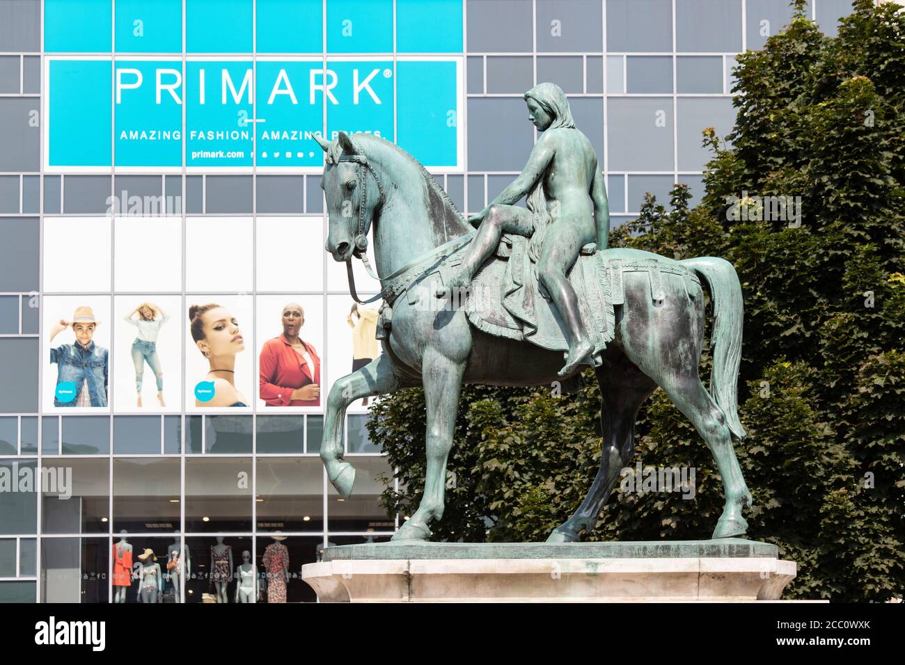 Lady godiva hires stock photography and images Alamy