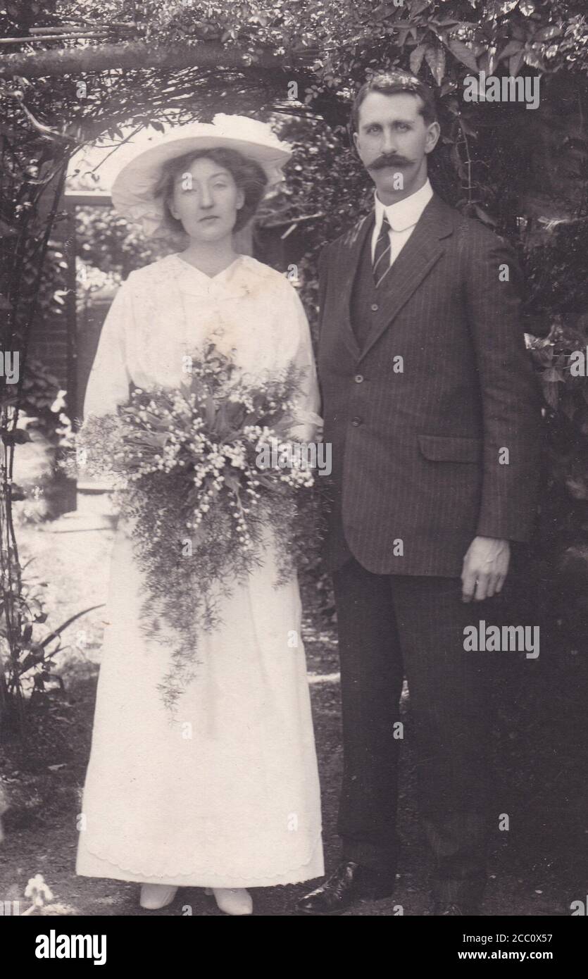 Vintage black and white photo of a wedding 1900s Stock Photo