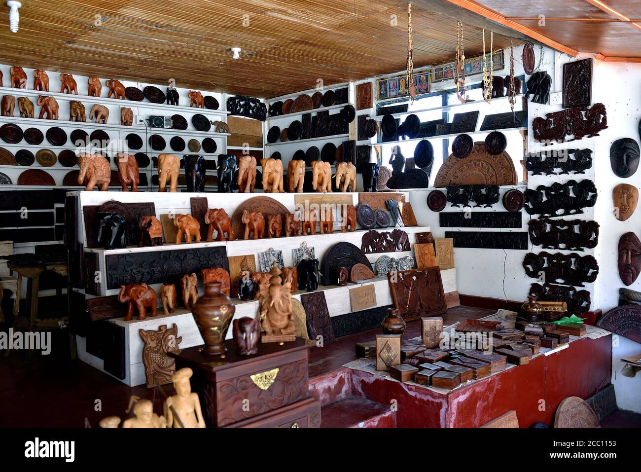 Sri Lanka, exhibition of artisanal sculpture Stock Photo Alamy
