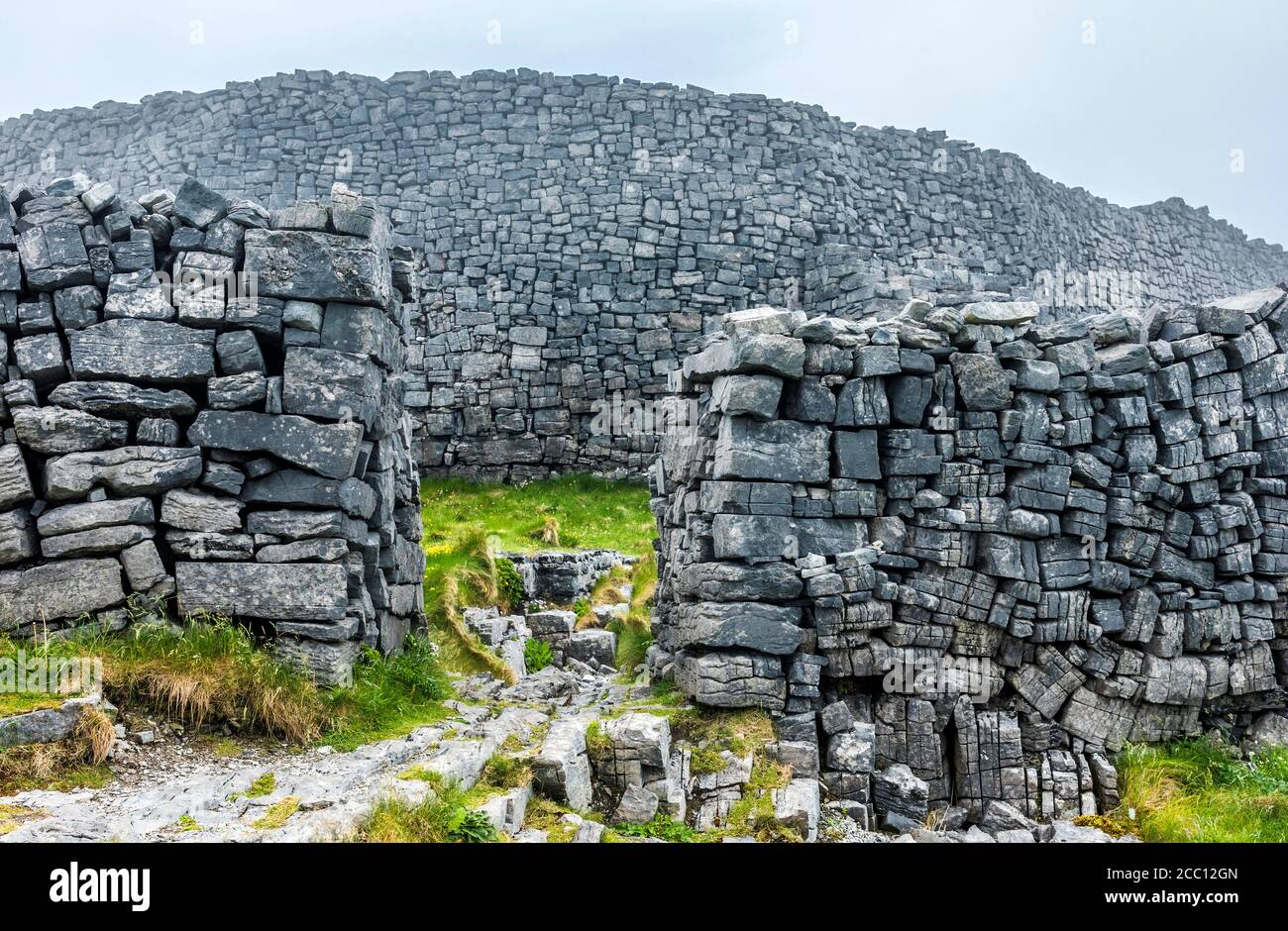 Dun aengus hi-res stock photography and images - Alamy