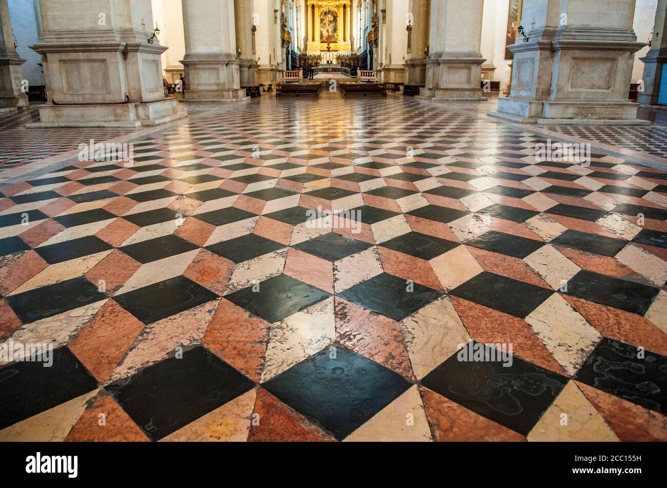 Italy, Veneto, Padua, marble paving of the Basilica of Saint Justine (16th  century Stock Photo - Alamy, image size:1300x951