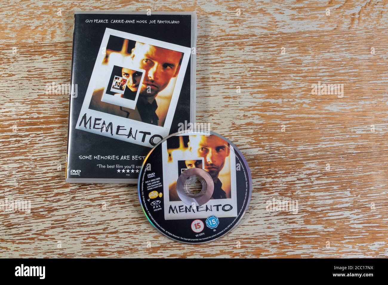 DVD of the 2000 psychological thriller Memento Stock Photo