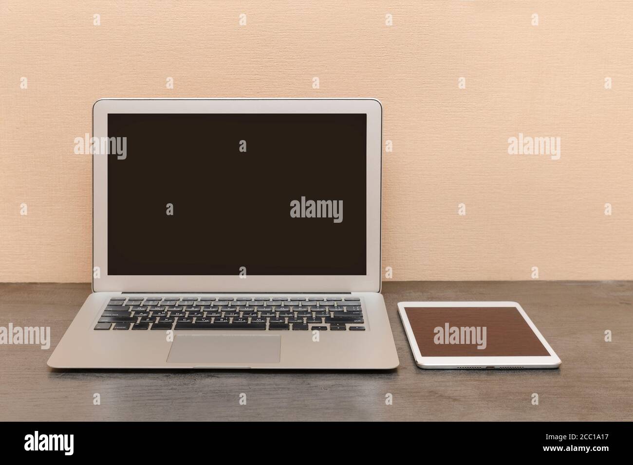 Modern workplace open laptop hi-res stock photography and images - Alamy