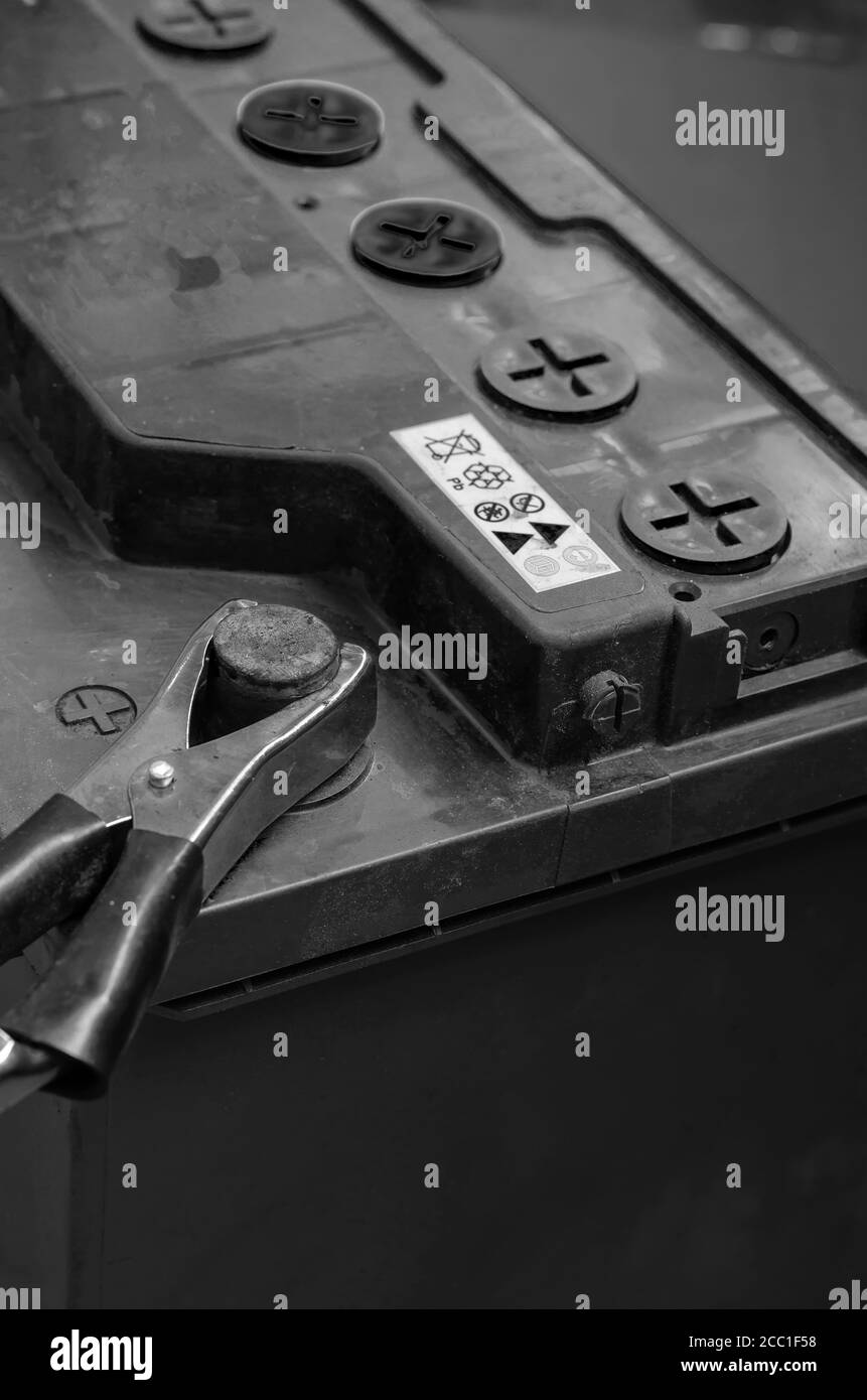 Terminal voltage Black and White Stock Photos & Images - Alamy
