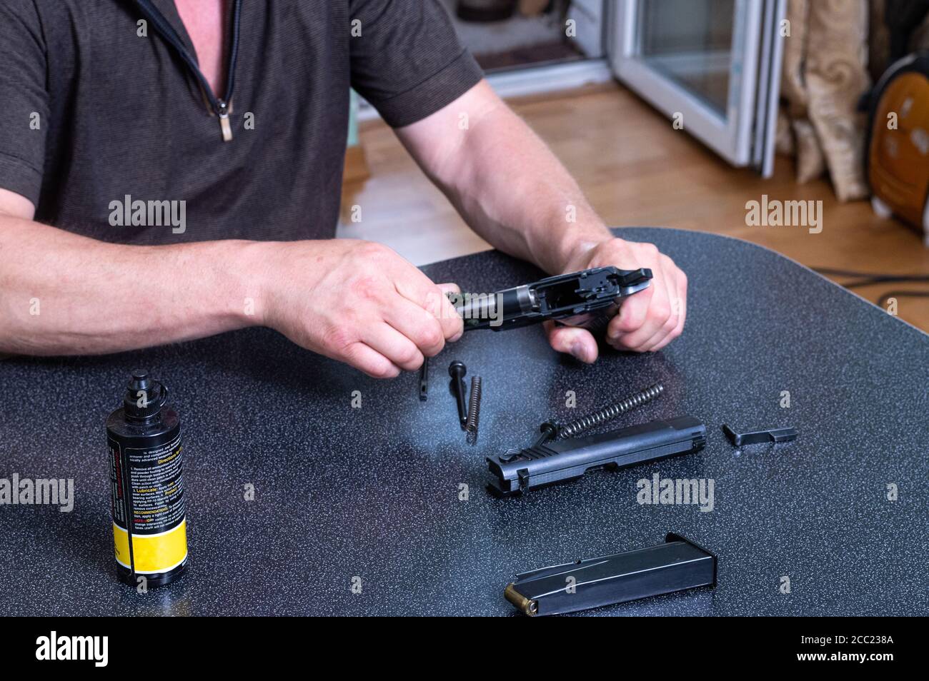 Weaponry maintenance hi-res stock photography and images - Alamy